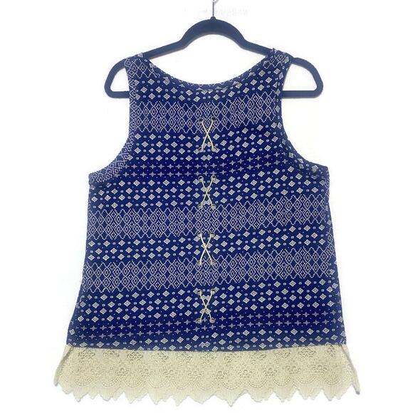 Maurices Pullover Top Women's Large Sleeveless Blue & White With Frill Trim NEW - Picture 2 of 7